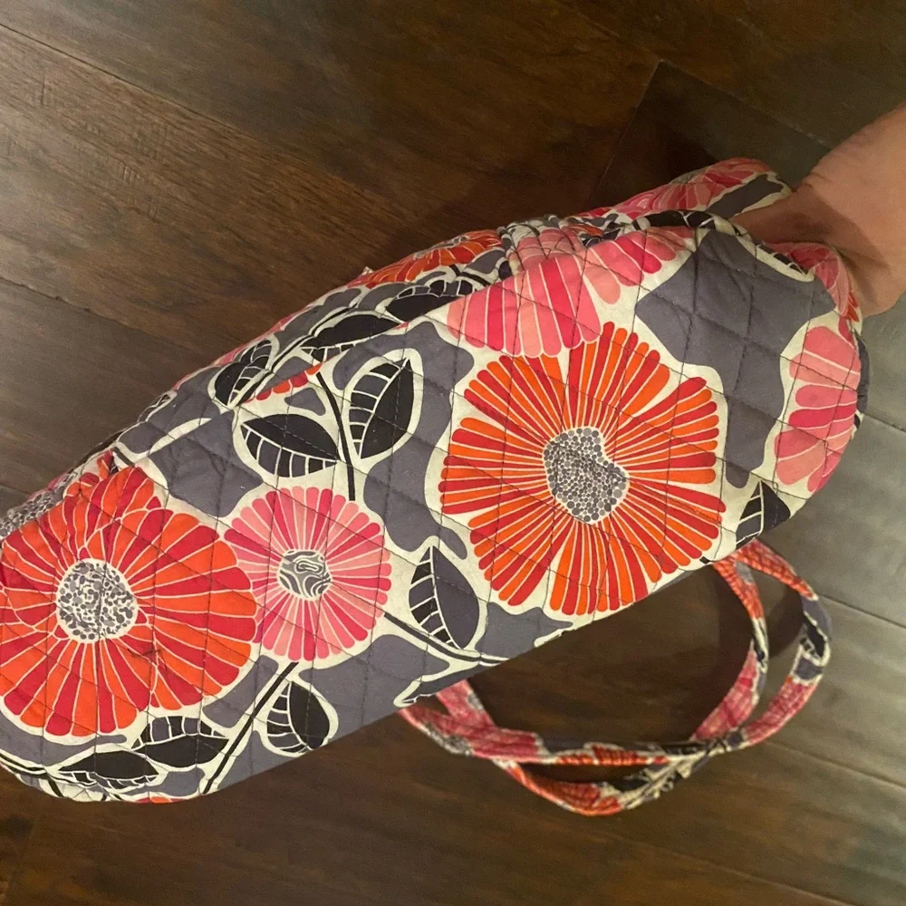 🌸🩶Vera Bradley Cherry Blossom Floral Pink and Gray Women's Bag - Picture 3 of 4